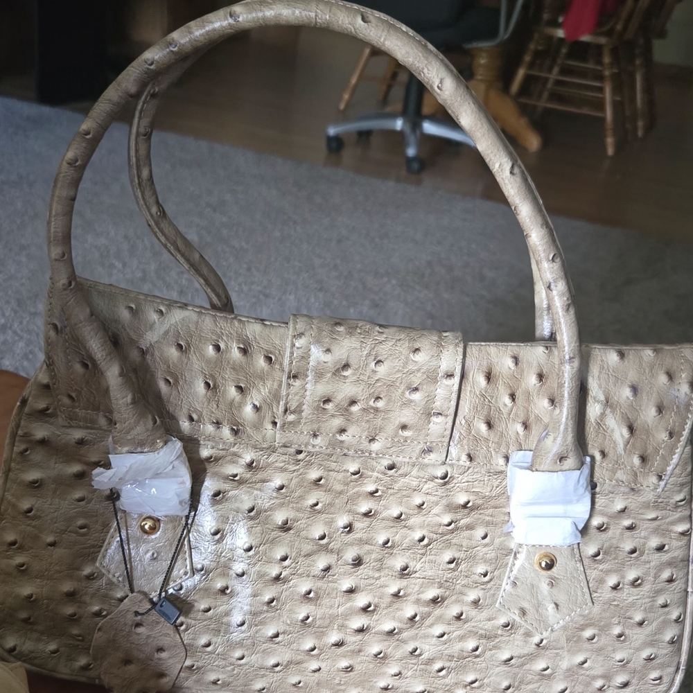 Chic Tan Ostrich Leather Shoulder Bag